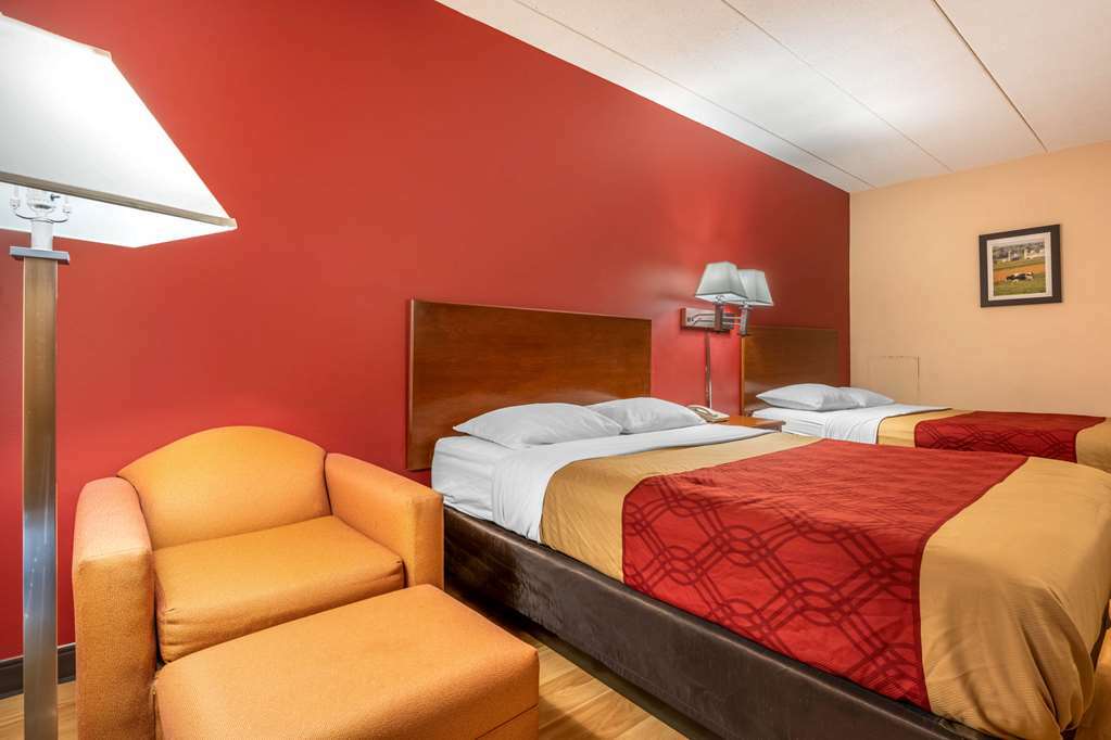 Baymont By Wyndham Lancaster Pa Dutch Country Villa Room photo